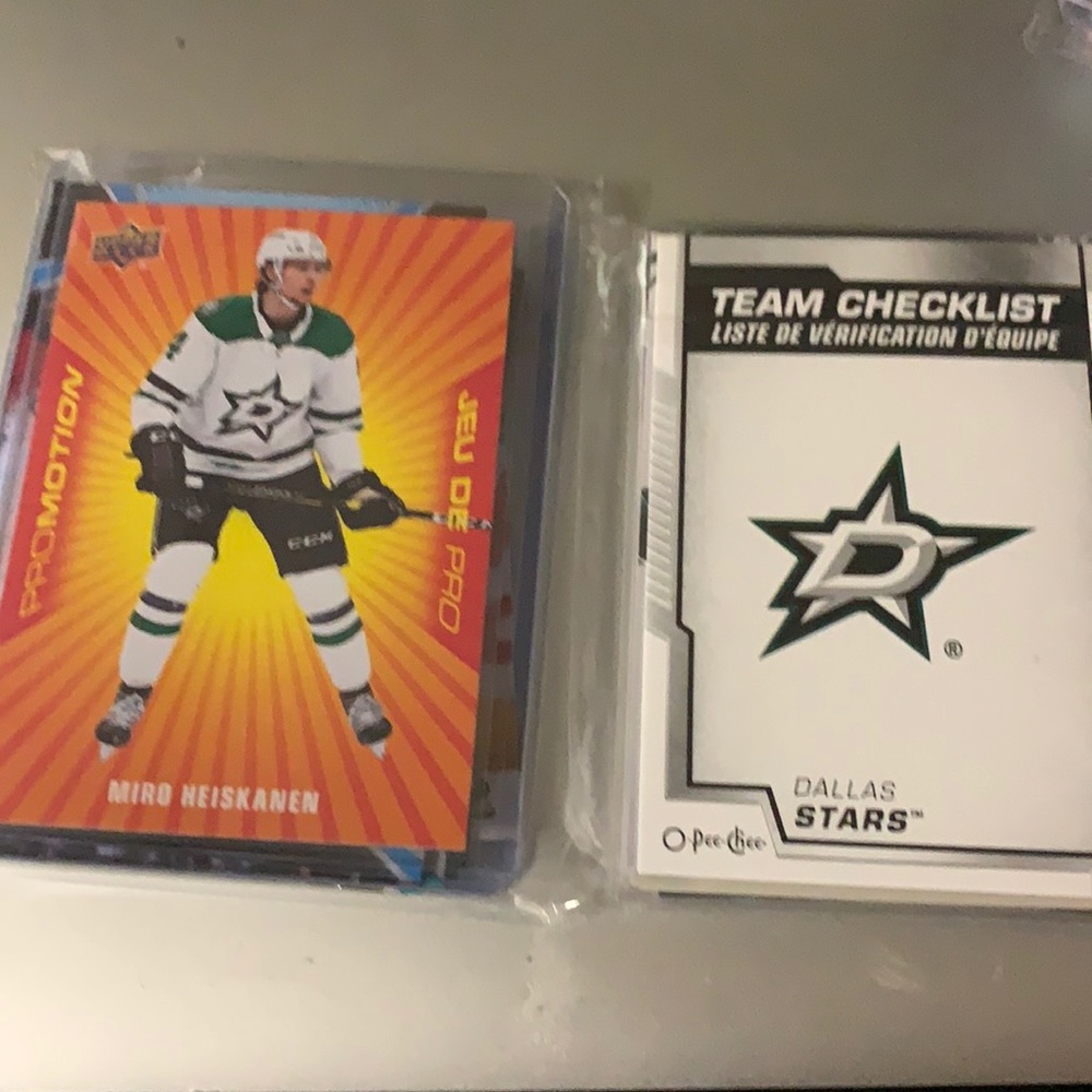 15 cards from your Dallas stars